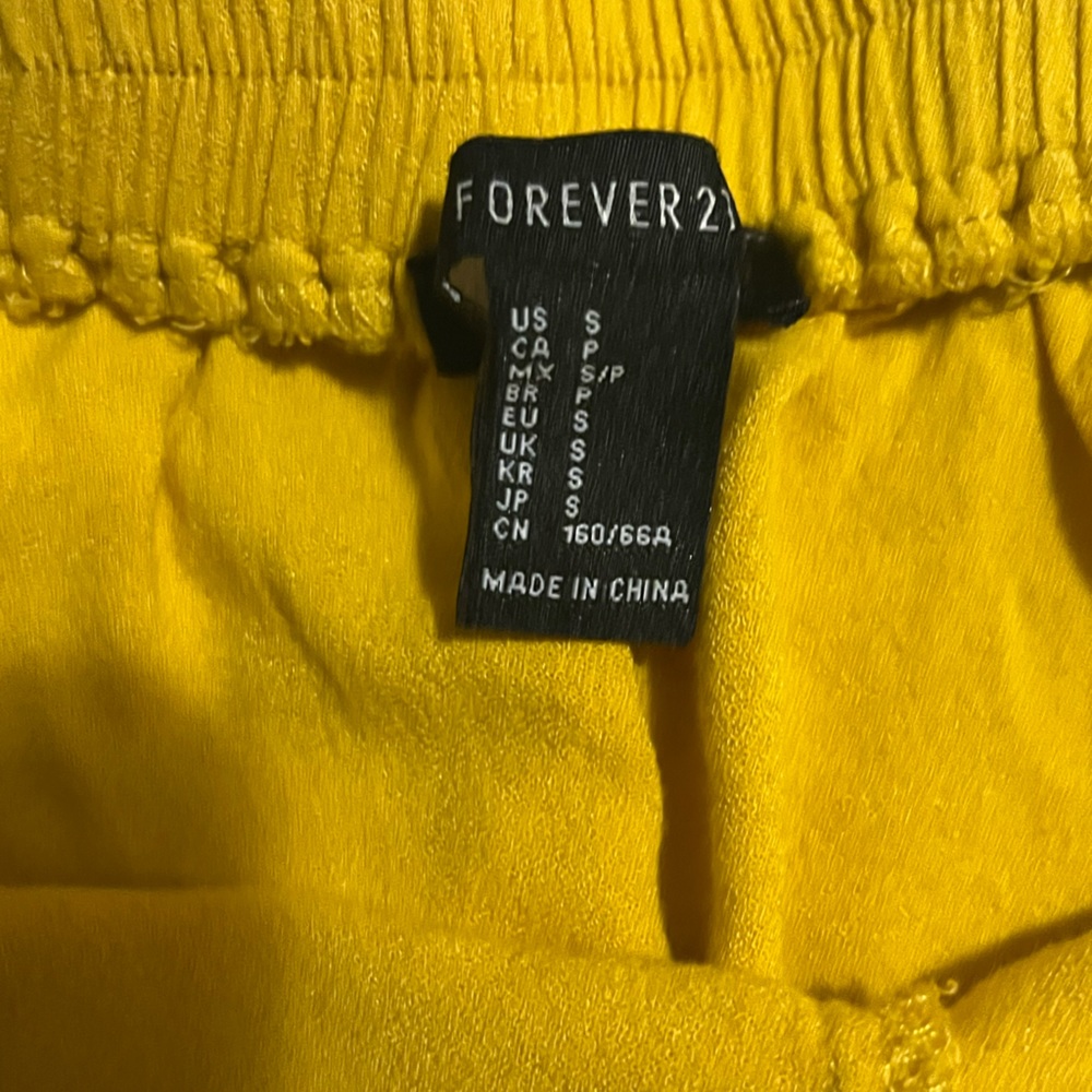 COPY - • Forever 21 Yellow Crochet Floral Trim Shorts - Picture 7 of 7